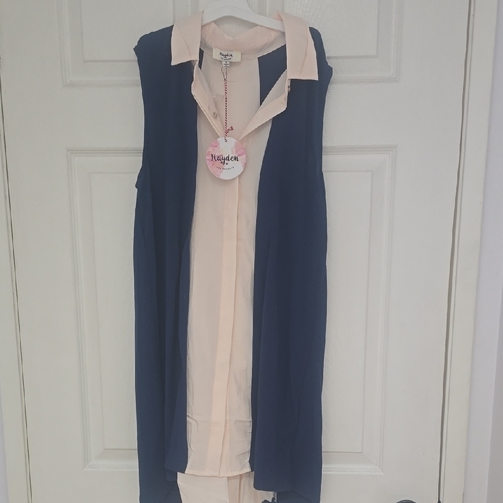 HAYDEN Navy and Cream Sleeveless Vest  Blouse SIZE SMALL NWT GREAT FOR SUMMER